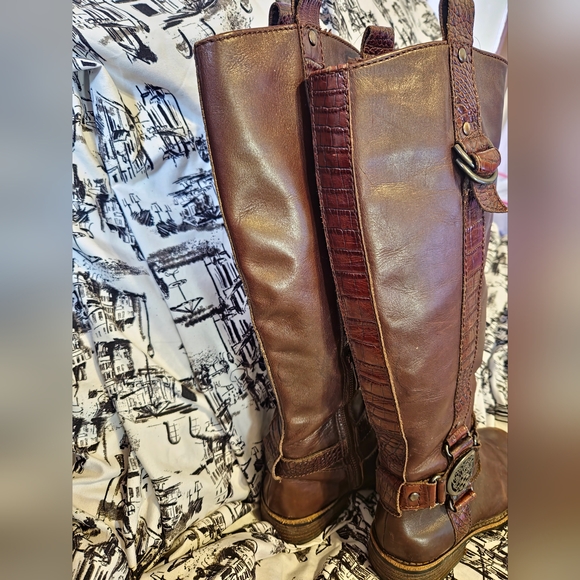 VINCE CAMUTO Size 6B Fantastic Riding Mix Croc Leather Boots Brown - Picture 10 of 14